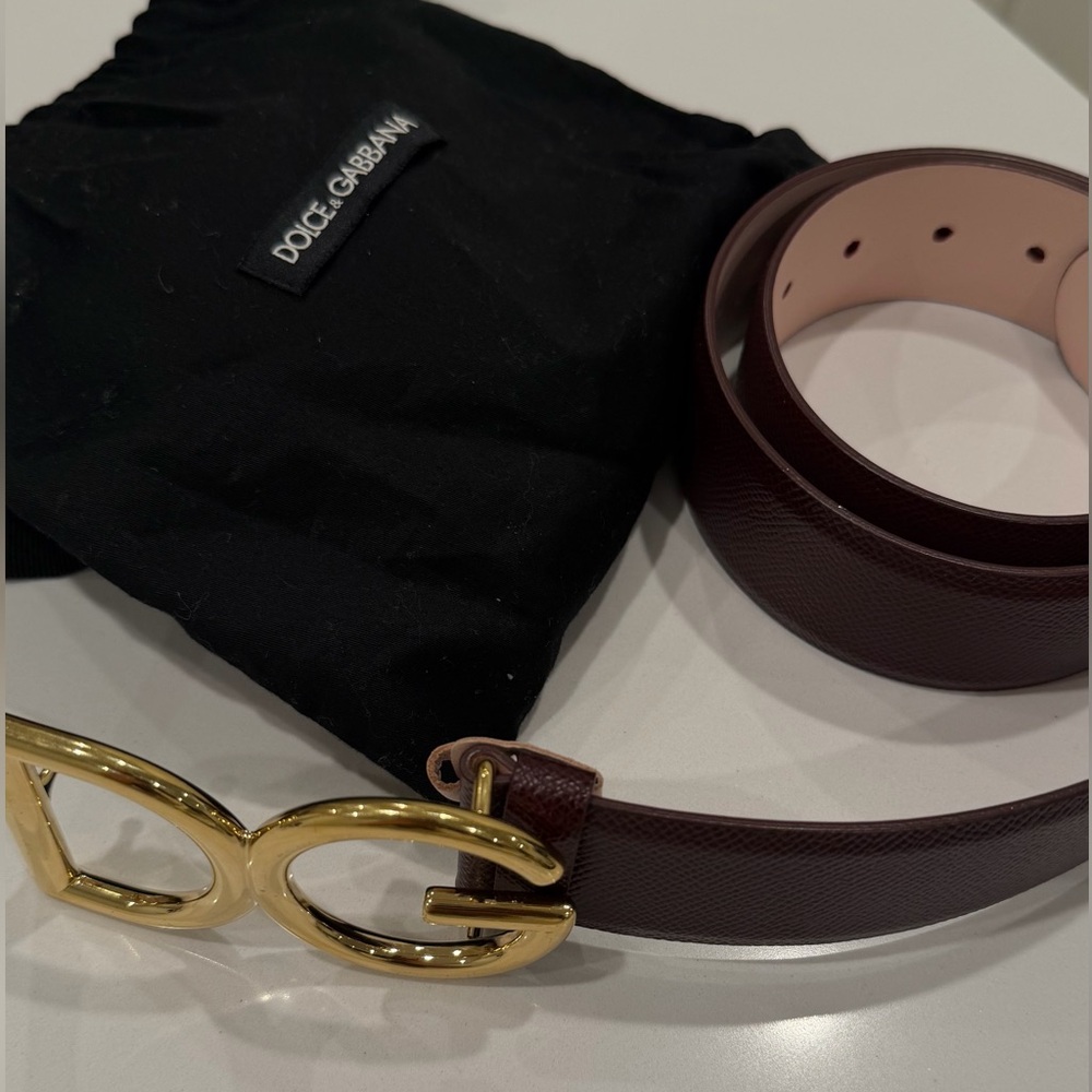 Dolce & Gabbana Burgundy Leather Belt with Gold DG Buckle - Picture 6 of 6